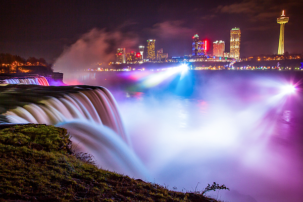 Niagara Night by Adam Pender Niagara Night by Adam Pender
